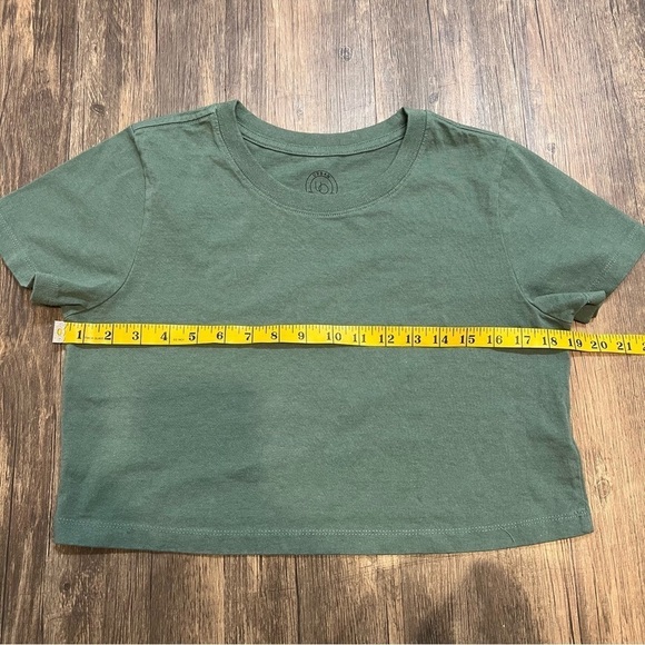 Urban Outfitters Army Green Round Neckline Crop Short Sleeves Casual Top Y2K S - Picture 8 of 11